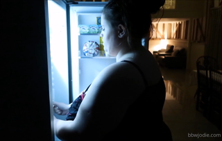 311657991_midnight-and-i-m-hungry-like-usual-see-me-sneak-into-the-ki_0.m4v