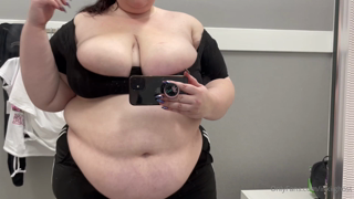 326368886_i-made-the-mistake-of-trying-on-clothes-right-after-stuffing_4.m4v