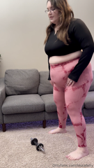 1264107820_in-todays-fitness-class-bicep-curl-sumo-squat-and-hot_1.mp4