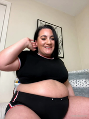 460619894_stream-started-at-11-28-2022-02-02-am-biggest-belly-evaaaa_0.mp4