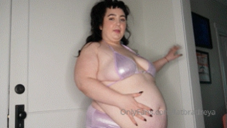 1068434275_making-you-fat-like-me-i-m-fat-and-hot-and-honestly-i-thi_1.mp4