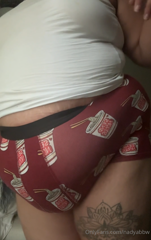 1097114250_i-love-these-belly-reveal-vids-so-much-hehe-peep-the-one-tha_0.mp4