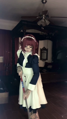 1962616733170008421_1.mp4