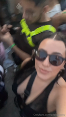 1471363142_i-survived-my-first-rave-considering-how-out-of-shape-i-am_0.mp4
