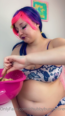 160367824_bunny-takes-giant-bites-full-video-shrimp-fettucine-alfr_0.m4v