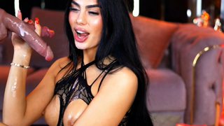 RavennaDArcy_Stripchat_20260620_000105.mp4