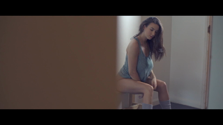 Gonna Make You Sweat 1080p.mp4