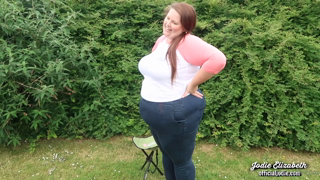 380960148_look-how-wide-my-ass-is-on-that-chair_0.m4v