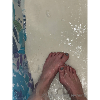 kelso217_Clean_feet_👣_🚿_2473349217.jpeg