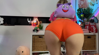 233550748_hola-watch-to-see-what-s-in-backpack-13-12mins-4k-60fp_0.m4v