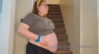 342408125_some-gifs-of-me-jiggling-because-i-know-you-love-them_0.mp4