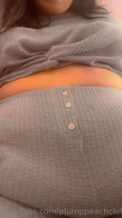 706262658_yum-yums-are-my-favourite_1.m4v