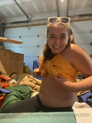 199625289_goddamn-im-looking-pregnant-with-such-a-round-belly-i-love_0.m4v