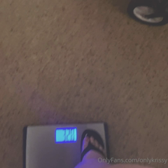 240618711_first-official-weigh-in_0.mp4