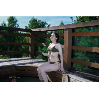 Wood hot tub  (1).jpg