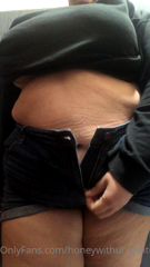 537050369_mid-buffet-trip-belly-play_0.m4v