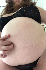 177688537_sundays-call-for-cute-undies-a-hefty-chinese-food-stuffing_4.m4v