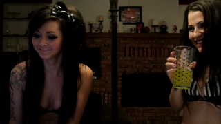 Cant Wait to Get Naked and Take Some Pictures - Публикувано на 27.04.2012 от AliciaAemiseggerXO.mp4