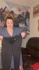 888880997_get-dressed-with-me-for-the-chiefs-game-i-added-a-pictu_1.mp4