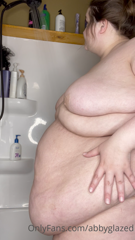 310554731_take-a-shower-with-me-this-morning-might-not-be-able-to-re_0.m4v