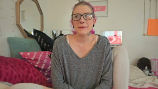 Miss Ellie_Pee-Squirts-Flirts-Anal-GFE.mp4