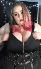 101112867_follow-my-instagram-and-twitter-for-more-content-previews-y_0.mp4