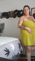 156667017_i-have-to-buy-a-bigger-towel_6.mp4