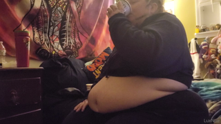 1552620339_ice-cream-chug-after-stuffing-and-all-new-pay-per-view-comin_0.mp4