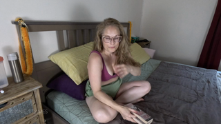 AnnieStJames - Mommy & Your Viagra Predicament.mp4