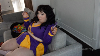 1349778644_hot-cheerleader-got-fat-halloween-cosplayits-finally-the_0.mp4