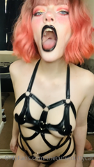 526522159_use-my-tongue-fuck-my-face-fill-my-throat-and-pump-me-full_10.m4v