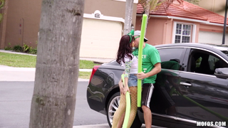 [Mofos] - 2016.03.24 - PervsOnPatrol - Sexy St.Patty's Surprise [Facial].mp4
