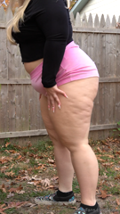 1474985643_which-is-your-favorite-pink-strawberries-or-cheetah-shorts_13.mp4