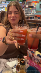 1145340067_cheers_0.mp4