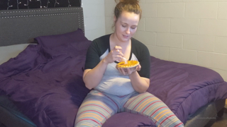 74547290_watch-me-stuff-my-face-with-almost-a-pound-of-cherry-pie-and_0.mp4