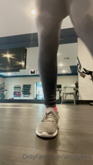 220911342_watch-me-working-out-at-the-gym-and-this-guy-keeps-walking-b_0.m4v