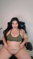 1476488279_stay-tuned-for-my-mukbang-in-a-couple-of-hours-hehehehehe_0.mp4