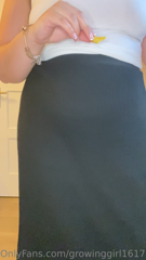628631503_a-sexy-tight-dress-fitting-ive-also-tried-an-extra-angle_0.m4v