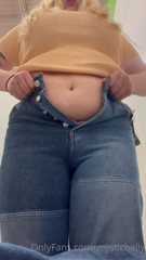 307705325_hey-yall-im-super-fucking-sick-ill-get-back-to-everyone_1.m4v