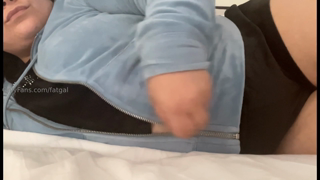 1883822253_starving-for-the-stuffing-i-deservethis-belly-hasnt-been-pr_0.mp4
