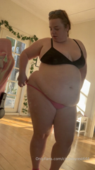 737471655_just-showing-off-my-fat-body_0.mp4