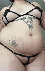 385883043_its-my-birthday-tomorrow-i-heard-that-if-you-kiss-a-chub_6.mp4
