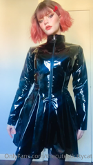 526563572_i-look-like-im-straight-out-of-blade-runner-in-this-shiny_16.m4v
