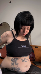 1176827002_do-you-like-my-softness_0.mp4