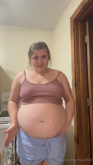 1213983494_im-massive-and-my-belly-is-hanging_0.mp4