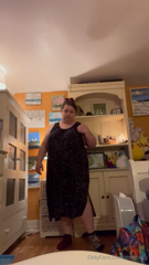 1519717887_just-a-cute-lil-waddle-vid-hehe-excuse-my-pjs-and-messy-bun_0.mp4