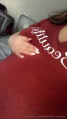 1165679920_do-these-shorts-make-me-look-fat_1.mp4