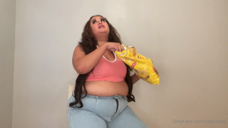 218198552_paulina-left-high-school-and-gained-the-freshman-15-in-colle_0.m4v