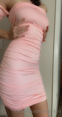 369811038_what-do-you-think-of-the-dress_0.mp4