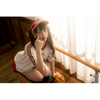 Cosplayer-Iron-hand-calls-the-beast-full-sportswear-MissKON.com-004.jpg